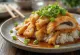 Katsudon ripieno di miso all'aglio servito fresco