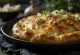 Calzone all'aglio, crosta dorata, ripieno di aglio e formaggio