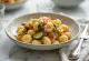 Gnocchi alle verdure serviti in tavola