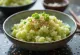 Riso al wasabi servito