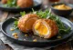 Scotch egg al salmone affumicato servito