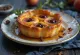 Tarte Tatin alle pesche, torta al caramello con fette di pesca