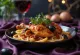 Pollo alla Cacciatora classico, servito in salsa di pomodoro con peperoni e olive